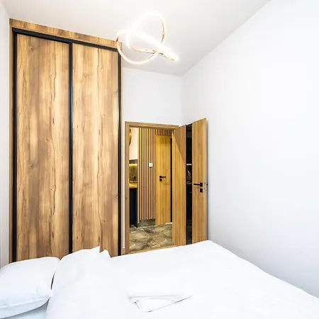 Rentplanet - Apartamenty Kosciuszki Kraków Zewnętrze zdjęcie